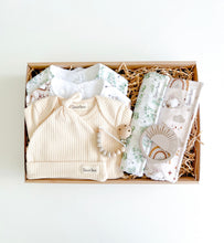 Load image into Gallery viewer, Gender Neutral Gift Hamper