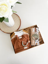 Load image into Gallery viewer, Gender Neutral Gift Hamper