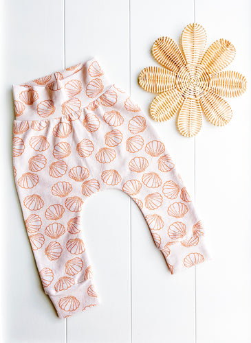 Peach Seashell Leggings
